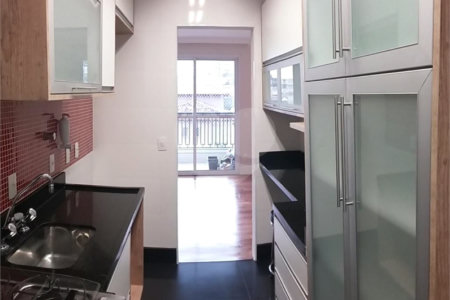 Apartamento à venda com 2 suítes em Jardim Londrina, São Paulo, SP