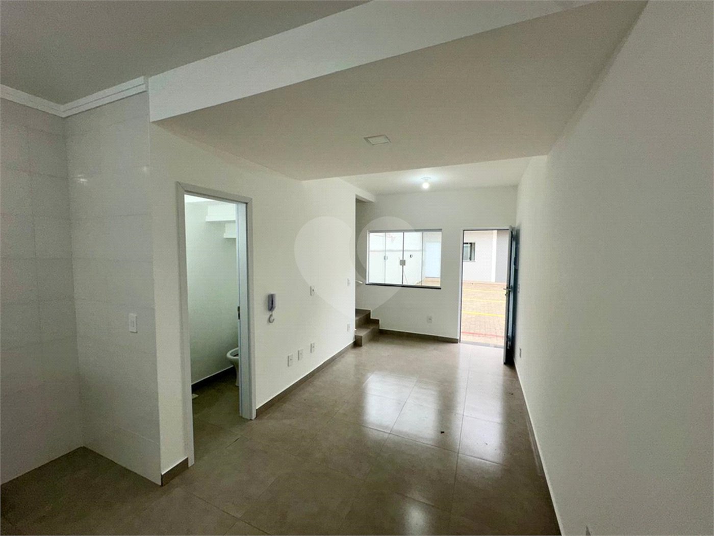 Casa à venda com 2 quartos no condomínio Residencial Vila Nova, Sorocaba - SP