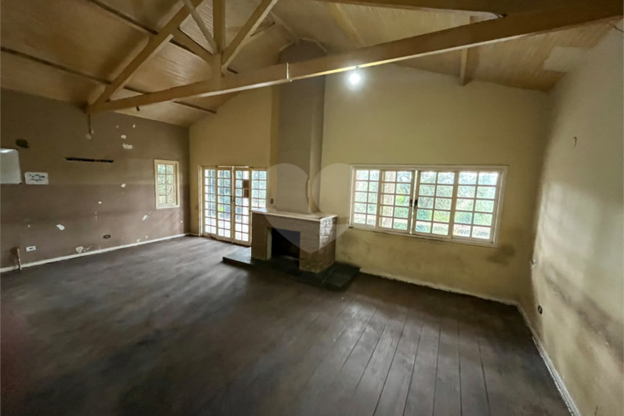 Casa à venda ou para alugar com 5 quartos em Roseira, Mairiporã, SP