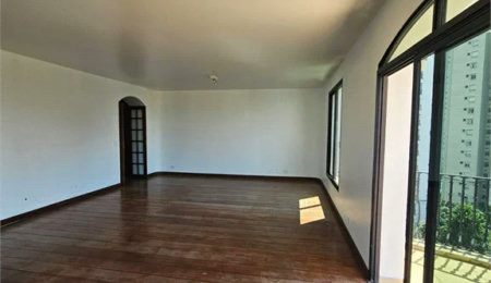 Apartamento à venda com 4 quartos, sendo 2 suítes,  em Jardim Parque Morumbi, São Paulo, SP