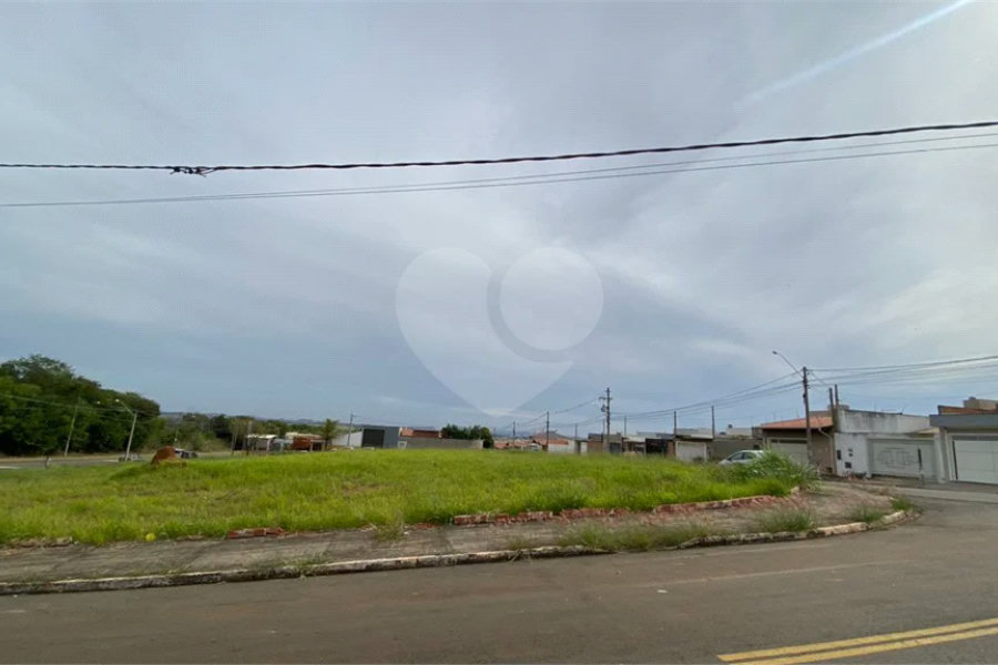 Quadra à venda na av. Rio das Pedras com 3.444 m² divido em 13 lotes bairro Altos do Taquaral