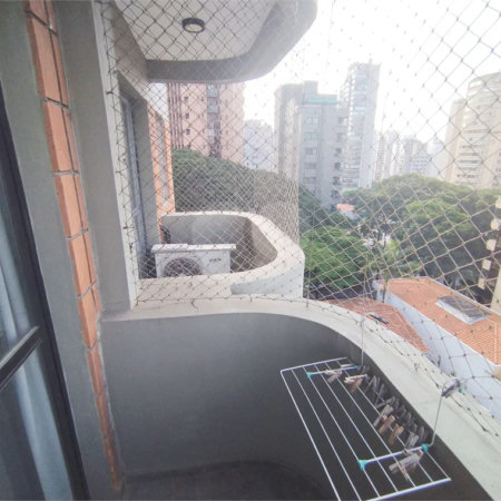 Apartamento mobiliado em Moema, - 1 quarto, sala e cozinha - 1 vaga