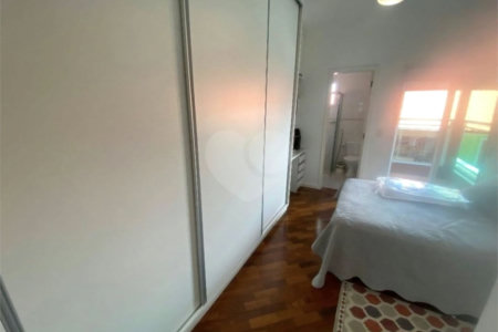 Casa à venda com 4 quartos, sendo 1 suíte, em Vila São Silvestre, São Paulo, SP