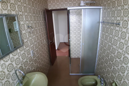 Casa à venda com 3 quartos, sendo 1 suíte,  em Vila Gomes, São Paulo, SP