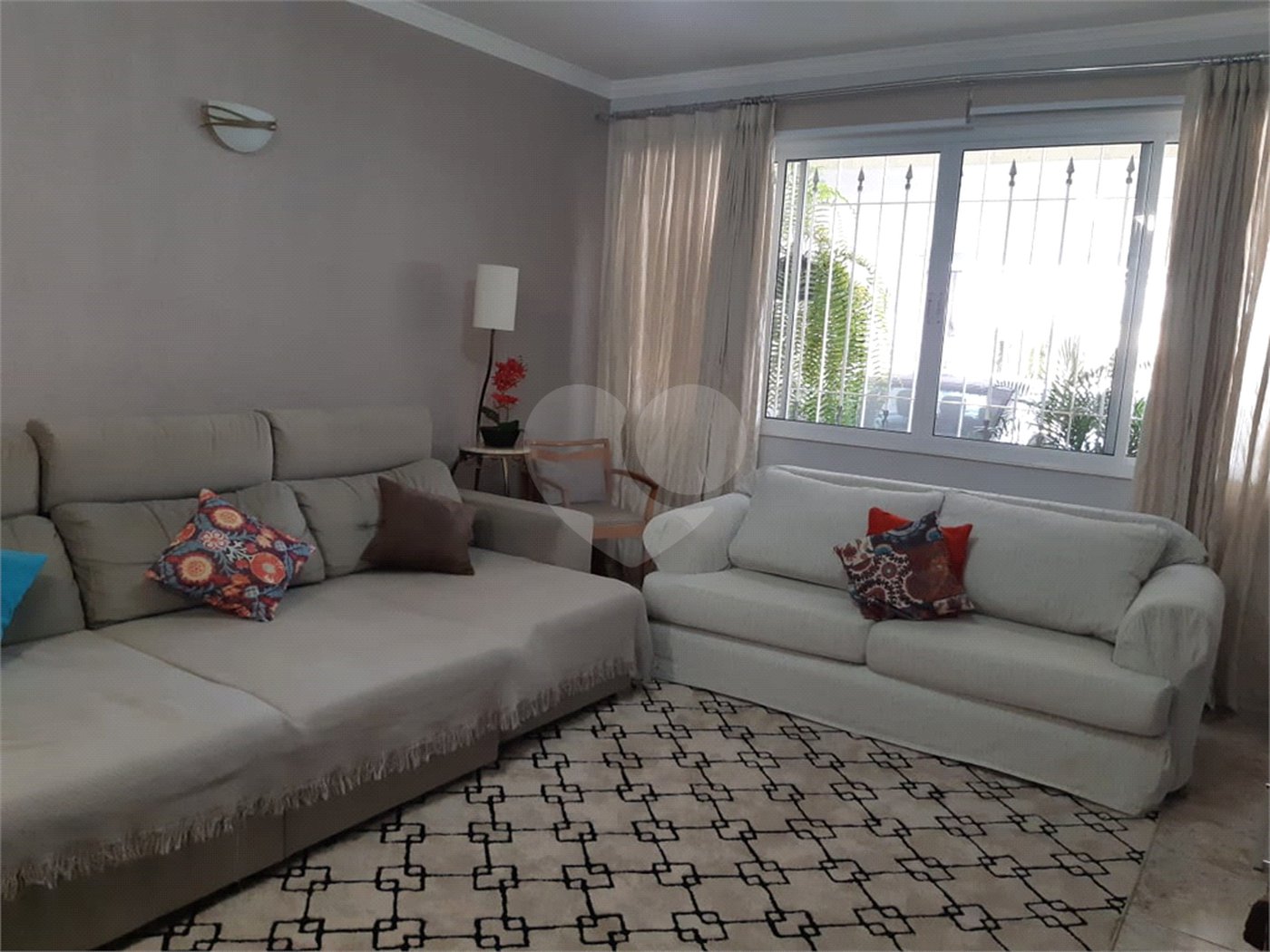Sobrado à venda com 3 quartos, sendo 1 suíte, em Vila Romero, São Paulo, SP