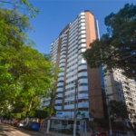 Apartamento à venda com 4 quartos, sendo 1 suíte, em Moema, São Paulo, SP