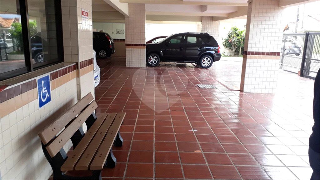 Apartamento à venda com 2 quartos, sendo 1 suíte, em Caiçara, Praia Grande, SP