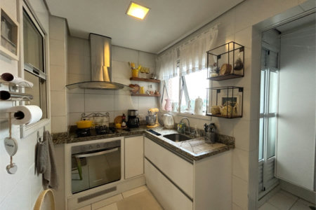 Apartamento à venda com 2 quartos, sendo 1 suíte,  em Jardim Caravelas, São Paulo, SP