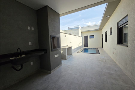 Casa à venda com 3 suítes no condomínio Helena Maria, Sorocaba - SP