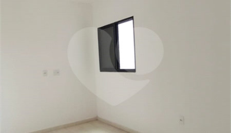 Casa à venda com 2 suítes no condomínio Residencial Paranaguá, São Paulo - SP