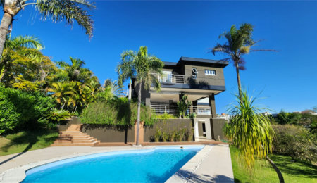 Casa à venda ou para alugar com 5 suítes no condomínio Residencial Jardim Primavera, Louveira - SP