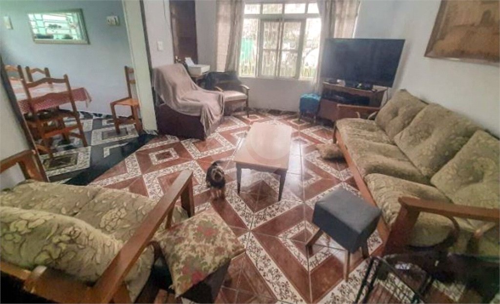 Sobrado à venda com 5 quartos, sendo 1 suíte, em Jardim Sabará, São Paulo, SP