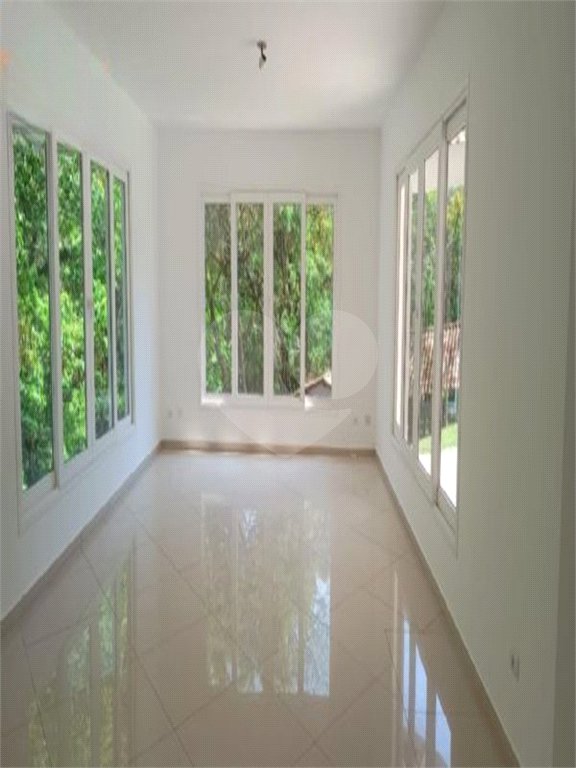 Casa à venda ou para alugar com 4 suítes no condomínio Quebec Ville Residencial, São Roque - SP