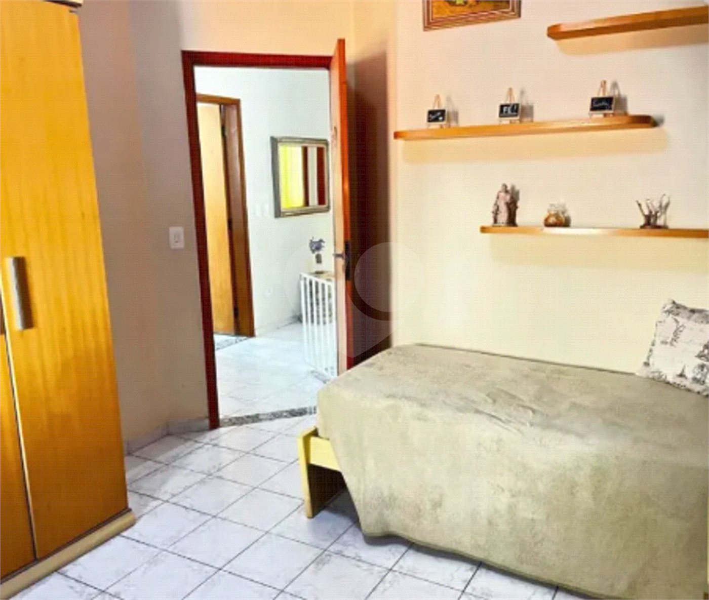 Sobrado à venda com 5 quartos, sendo 1 suíte,  em Tremembé, São Paulo, SP