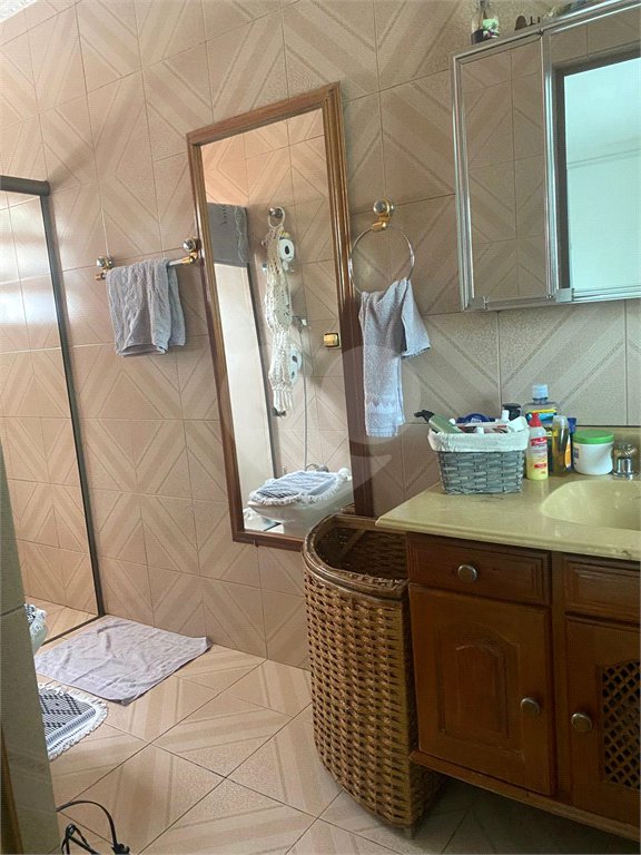 Sobrado à venda com 3 quartos em Jardim Imperador, Suzano, SP