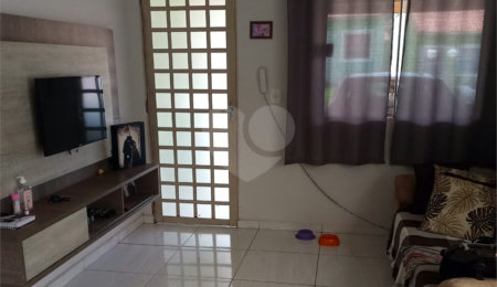 Casa à venda com 2 quartos no condomínio Silvino Manoel dos Santos, Itapetininga - SP