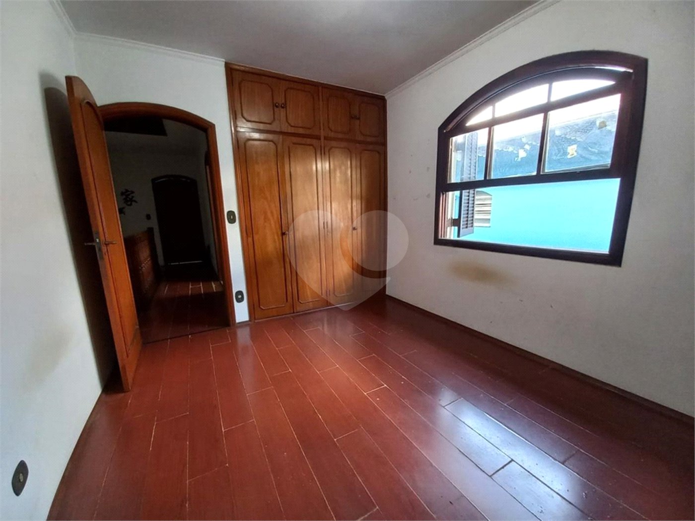 Casa à venda com 3 quartos, sendo 1 suíte, em Jardim das Vertentes, São Paulo, SP