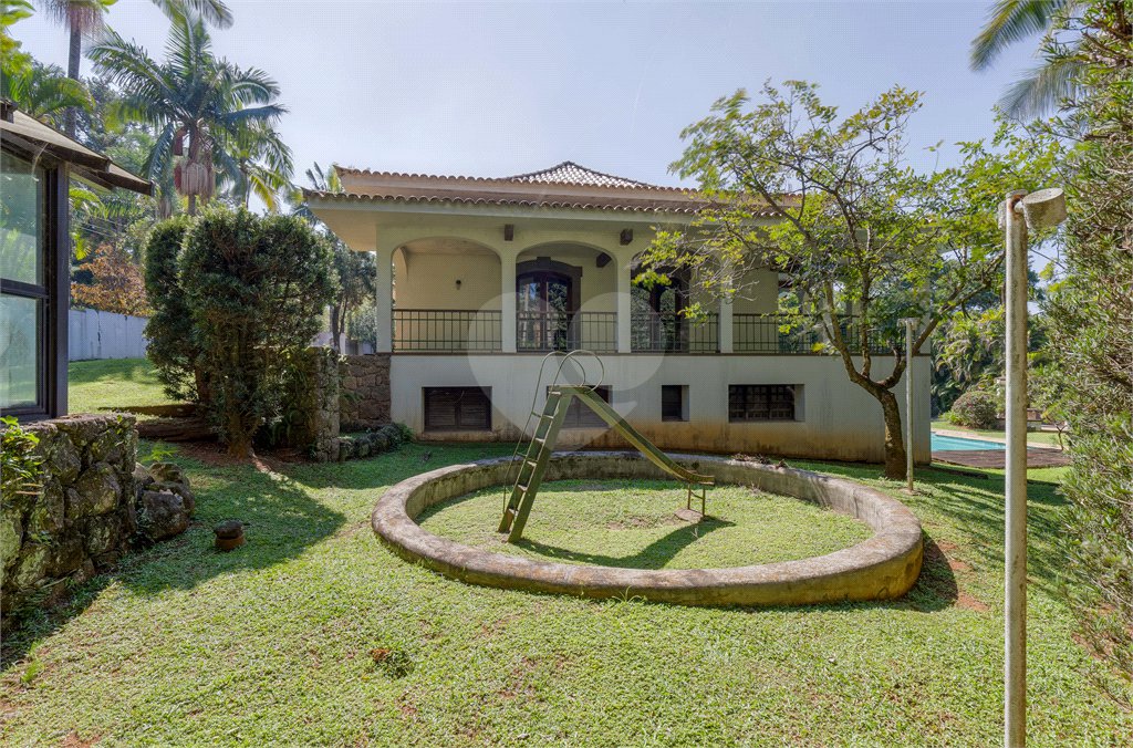Casa à venda com 5 suítes no condomínio Chácara Flora, São Paulo - SP