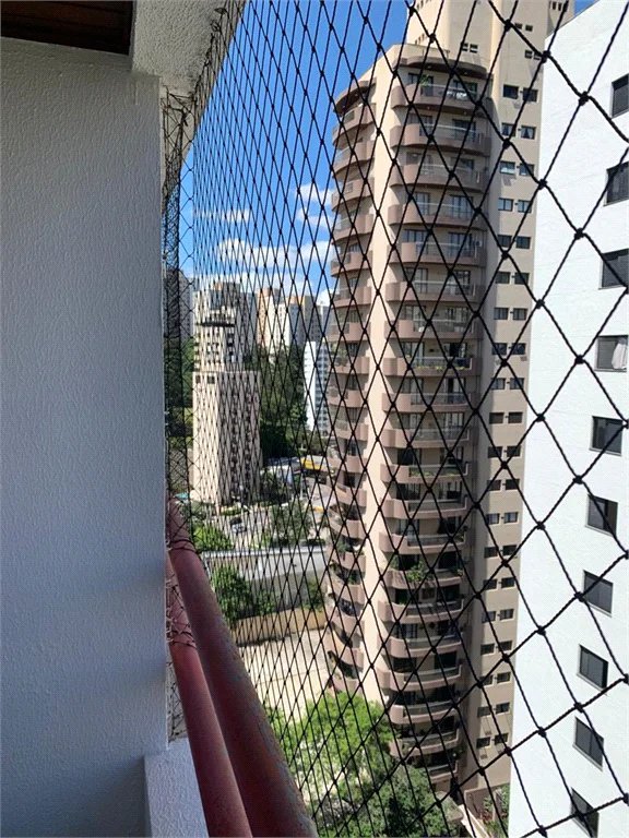 Apartamento à venda com 3 quartos, sendo 1 suíte, em Vila Andrade, São Paulo, SP