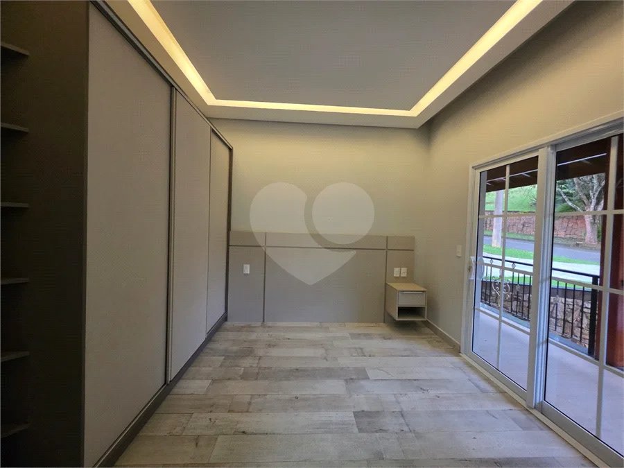 Casa à venda com 4 suítes no condomínio Residencial Jardim Primavera, Louveira - SP