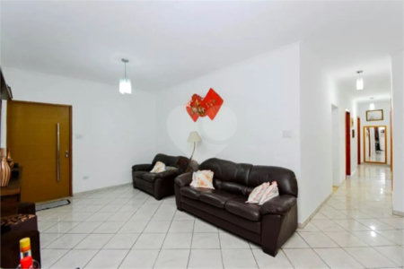 Casa à venda com 3 quartos, sendo 1 suíte,  em Jardim Aida, Guarulhos, SP