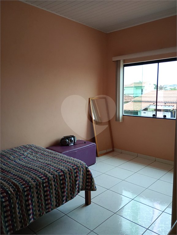 Sobrado à venda com 4 quartos, sendo 1 suíte,  em Vila Suissa, Mogi das Cruzes, SP
