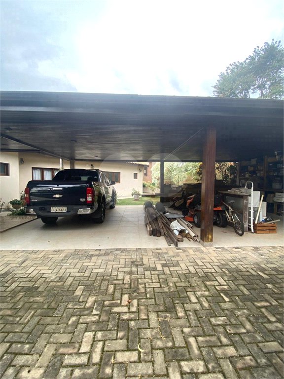 Casa à venda com 4 suítes no condomínio Vale da Santa Fé, Vinhedo - SP