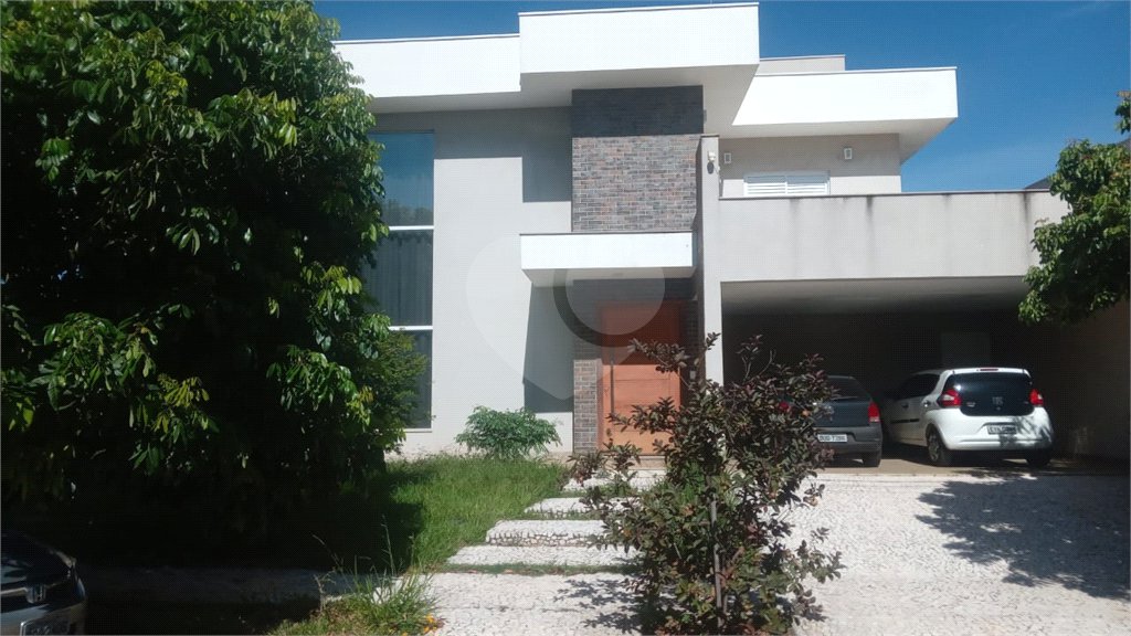 Casa à venda com 4 quartos, sendo 3 suítes,  no condomínio Residencial Montreal, São Carlos - SP