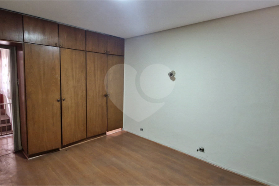 Casa à venda com 6 quartos, sendo 1 suíte, no Brasilândia, São Paulo, SP