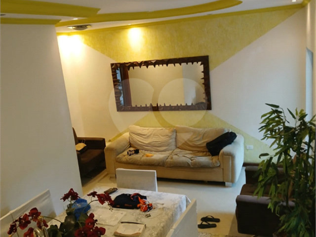 Casa à venda com 4 quartos, sendo 1 suíte,  em Vila Romão, Salto, SP
