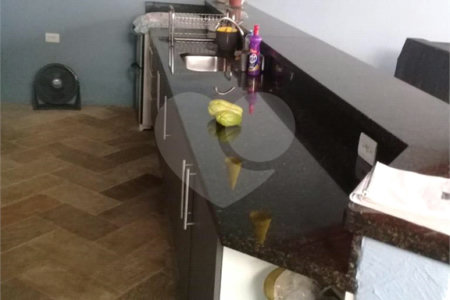 Chácara à venda com 3 quartos, sendo 1 suíte, no Centro, Araçoiaba da Serra, SP