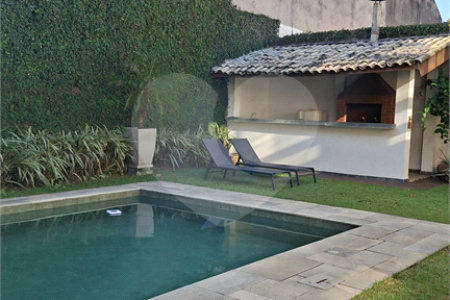Casa à venda com 5 quartos, sendo 4 suítes, em Butantã, São Paulo, SP