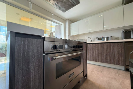 Apartamento à venda ou para alugar com 3 suítes em Perdizes, São Paulo, SP