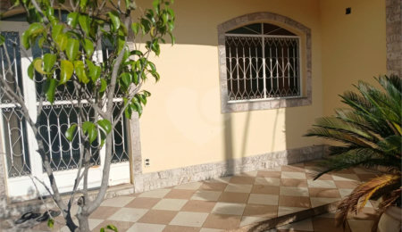 Casa à venda com 3 quartos, sendo 2 suítes,  em Campo Grande, Rio de Janeiro, RJ