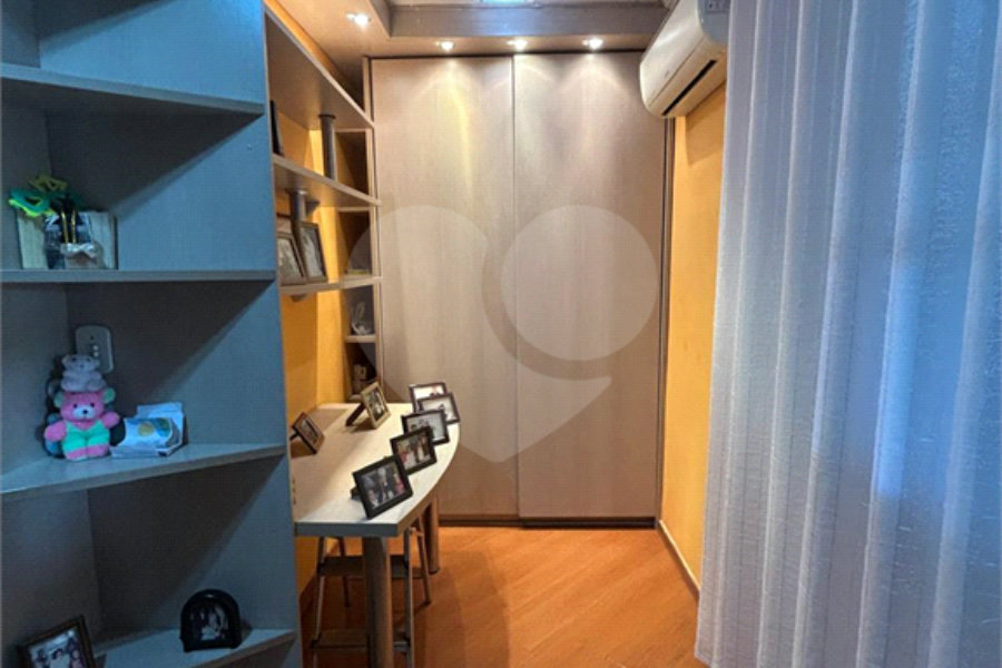 Sobrado à venda com 3 quartos, sendo 1 suíte, em Vila Nova Cachoeirinha, São Paulo, SP