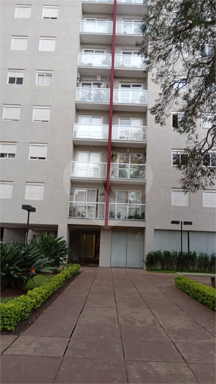 Apartamento à venda com 3 quartos, sendo 1 suíte,  em Vila Mariana, São Paulo, SP