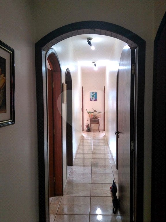 Casa à venda com 4 quartos, sendo 2 suítes, em Jardim Paulista, Atibaia, SP