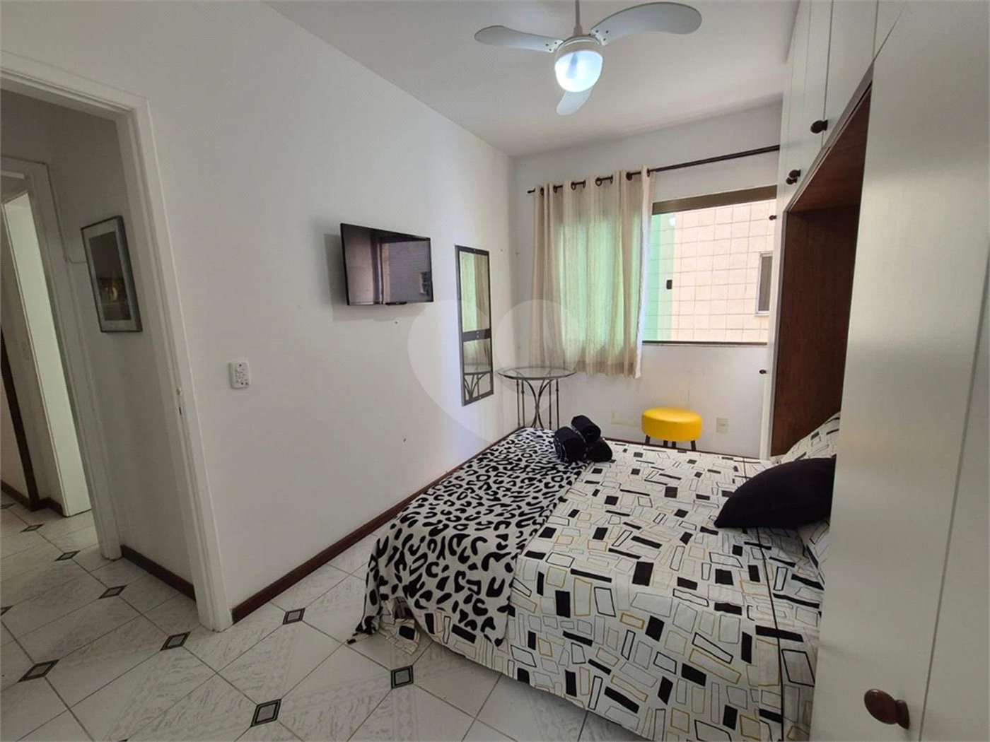 Apartamento à venda com 3 quartos, sendo 1 suíte,  no Centro, Cabo Frio, RJ