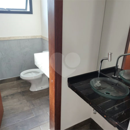 Casa à venda com 3 suítes no condomínio Santa Isabel I, Louveira - SP