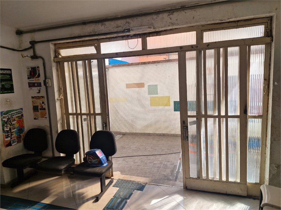 Sobrado à venda com 3 quartos, sendo 1 suíte,  em Parque São Jorge, São Paulo, SP
