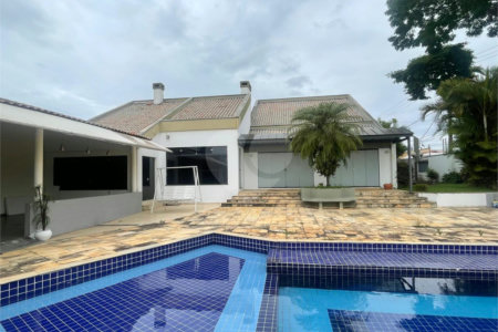 Sobrado à venda com 3 quartos, sendo 1 suíte,  em Jardim Armênia, Mogi das Cruzes, SP