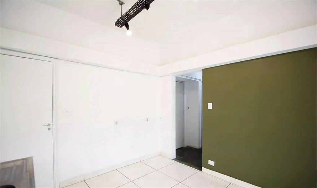 Apartamento à venda com 3 quartos, sendo 1 suíte, em Pinheiros, São Paulo, SP