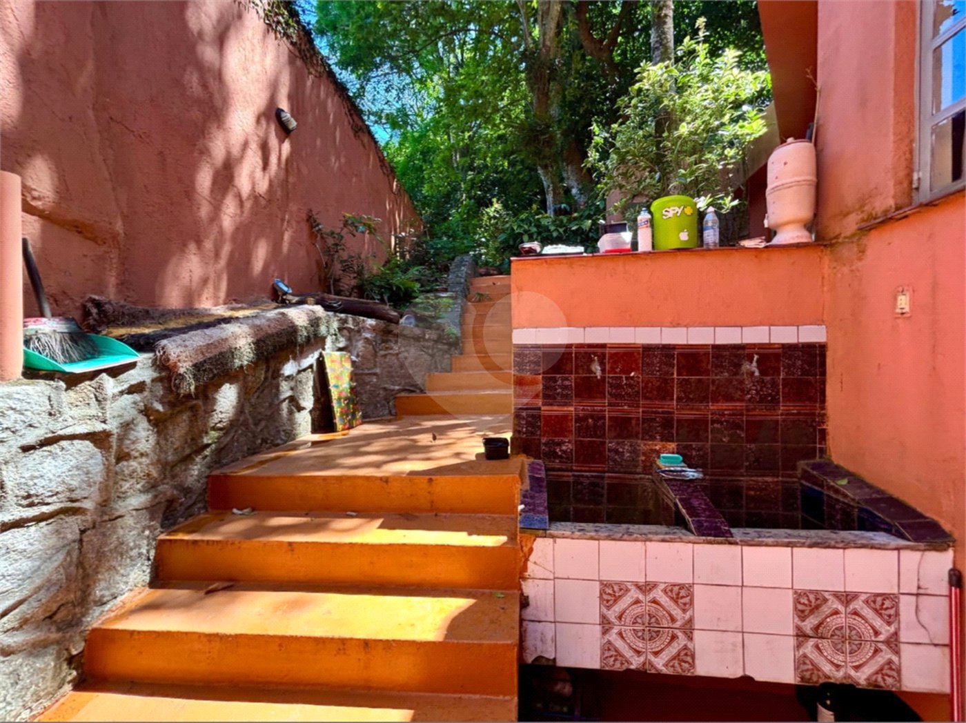 Casa à venda com 4 quartos, sendo 1 suíte, em Lagoa, Rio de Janeiro, RJ