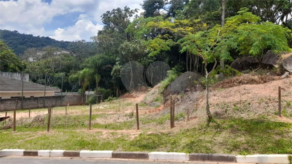 Terreno à venda no condomínio Itaguaçu da Cantareira, São Paulo - SP