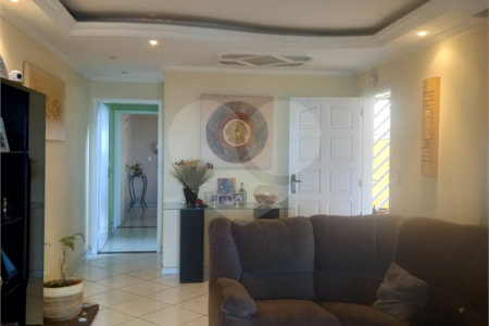 Sobrado à venda com 3 suítes em Vila Mazzei, São Paulo, SP