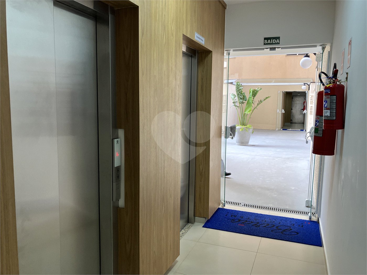 Apartamento à venda com 3 quartos, sendo 1 suíte,  em Parque Campolim, Sorocaba, SP