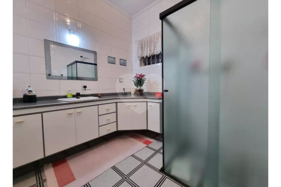 Casa Térrea à venda com 3 quartos, sendo 2 suítes, em Horto Florestal, São Paulo, SP