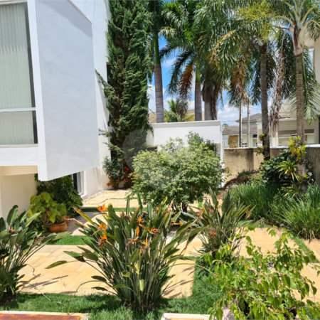 Casa à venda com 6 quartos, sendo 4 suítes, no condomínio Jardim Paulista I, Vinhedo - SP