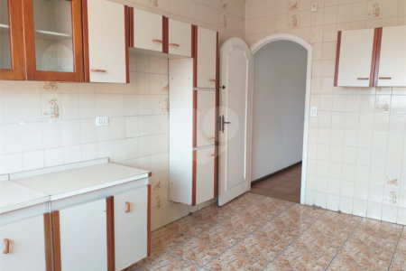 Sobrado à venda com 3 quartos, sendo 1 suíte, em Vila Gustavo, São Paulo, SP