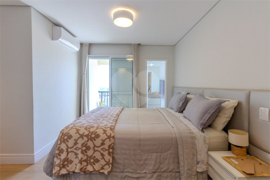 Apartamento à venda com 3 suítes em Vila Romana, São Paulo, SP